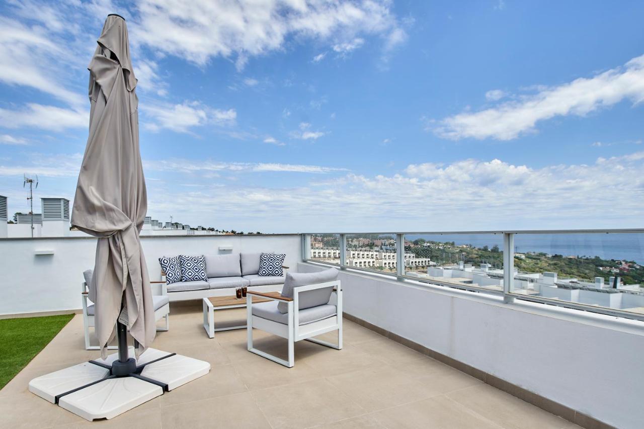 Penthouse With Stunning View And Rooftop Terrace 마닐바 외부 사진